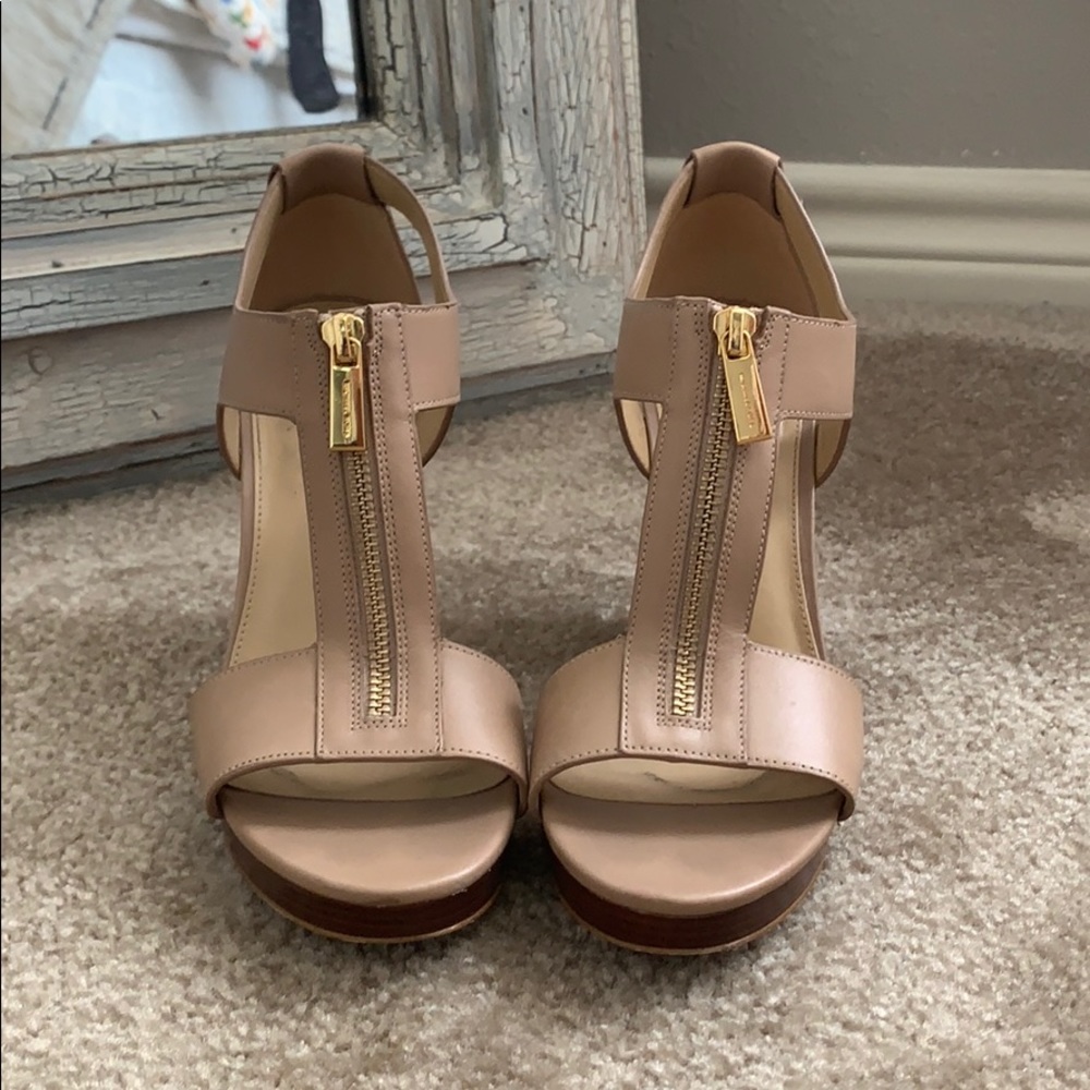 MK heels worn once